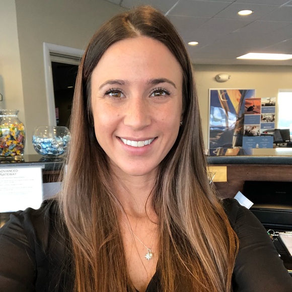 Meet your Posher, Julia - Picture 1 of 1